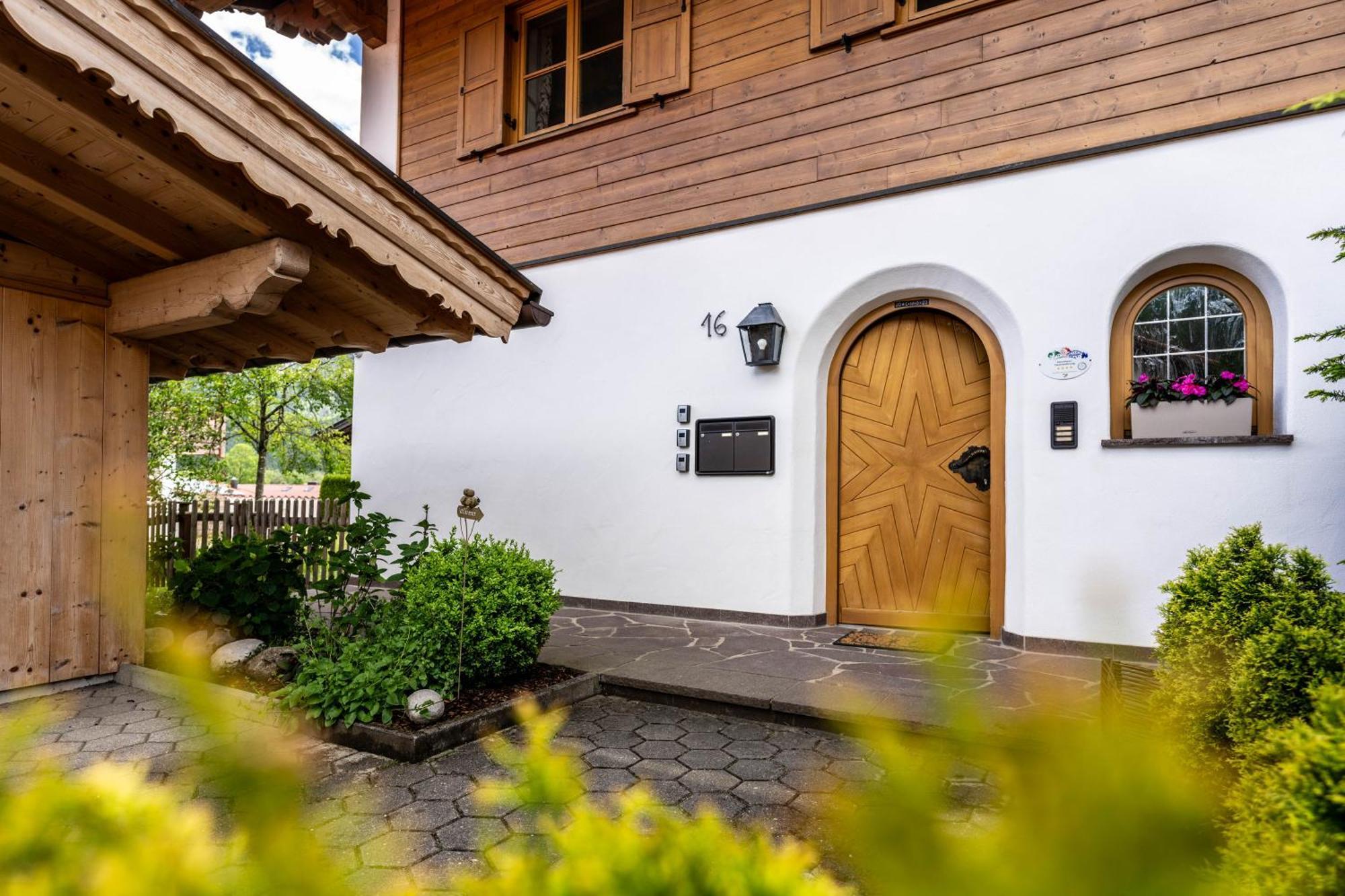 Ferienwohnungen Lara Wohnung 3 Wallgau Exterior foto